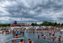 Vara s-a încheiat, dar sezonul de băi termale continuă în Stațiunea Turistică Tășnad