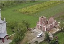 Capelă mortuară de lux, într-o comună din Maramureș fără apă și canalizare