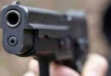 Pistolarul gelos care a împușcat un tânăr de 24 de ani pe o stradă din Baia Mare a fost arestat preventiv pentru 30 de zile