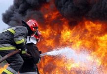 Incendiu violent la Căminul Cultural din Poienile de Sub Munte