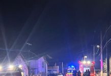 Intervenție în miez de noapte: Arde o locuință din Lăpușel. VIDEO