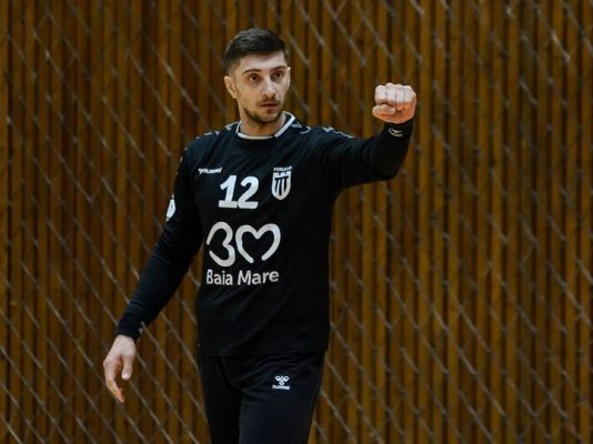 Handbal masculin. Portarul echipei CS Minaur Baia Mare, Anton Terekhov, a fost operat. Va lipsi de pe teren cel puţin o lună